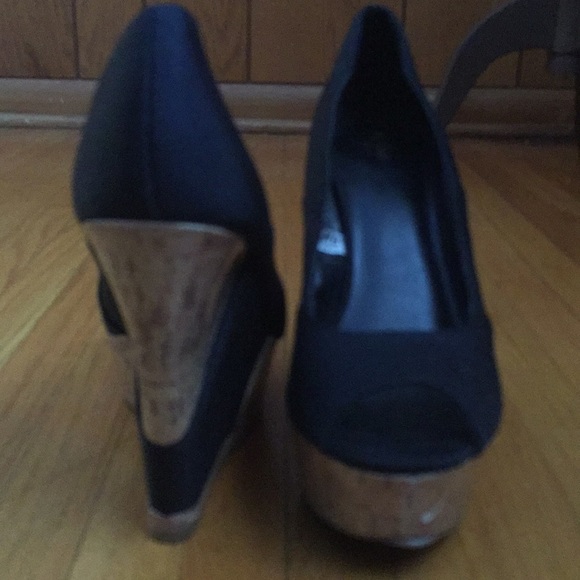 Black summer wedges - Picture 2 of 3